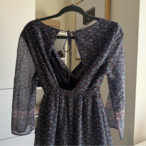 Summer Blue Patterned Dress with Long Sleeves - Picture 5 of 5